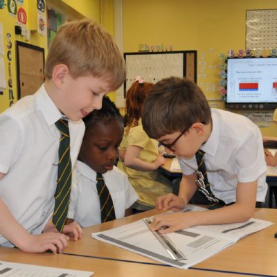 MathsY1boysworking2)
